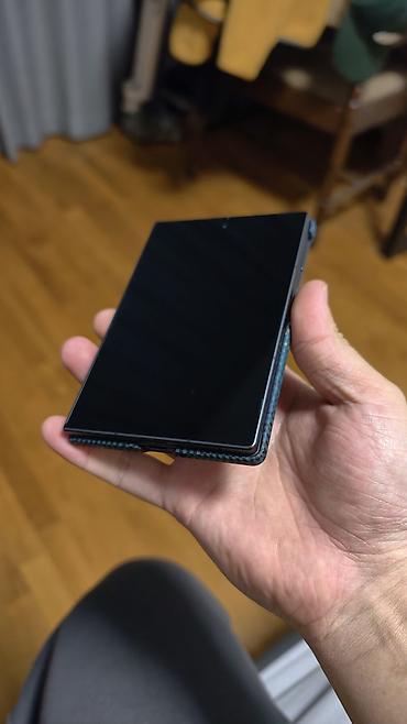 fold: Samsung Galaxy Fold, Б/у — 4