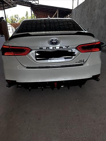 corolla 2016: Toyota Camry: 2019 г., Гибрид, Седан — 5
