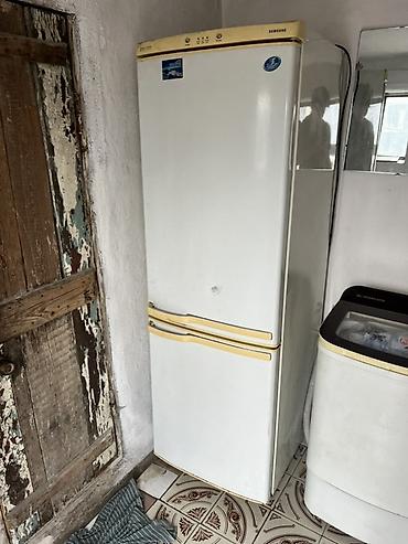 Холодильники: Холодильник Samsung, Двухкамерный — 1