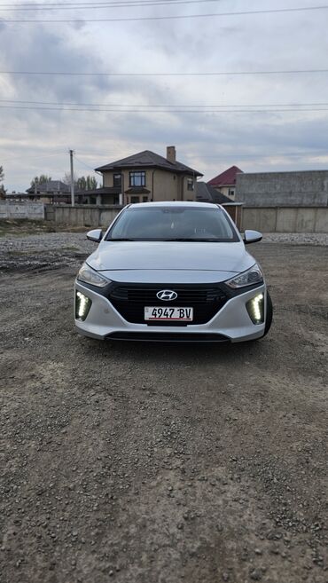 монитор на камри 45: Hyundai Camry: 2018 г., 1.6 л, Вариатор, Электромобиль