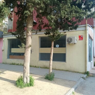 xacmazda dasinmaz əmlak: Ehmedli qesebesi sarayevo 13 t 138 sayli mektebnen uzbe uz obyekt