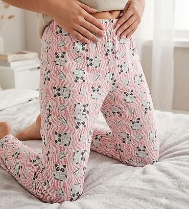 Ženske pidžama donji deo – mekane kućne pantalone sa printom -