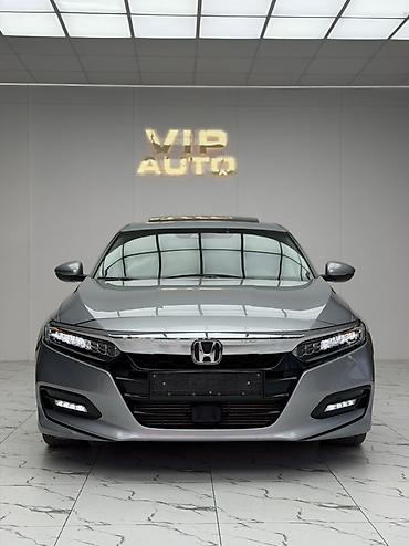 стабил: Honda Accord: 2018 г., 1.5 л, Автомат, Бензин, Седан — 2