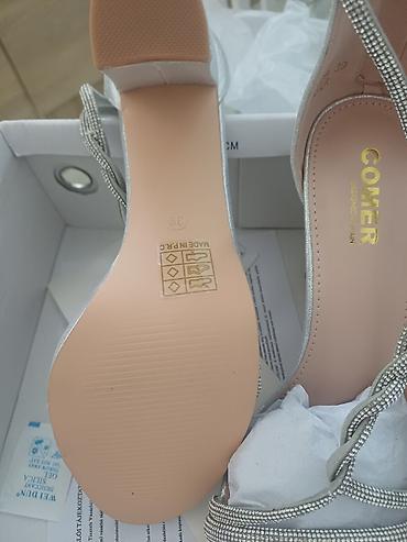 clarks srbija: Podpuno nove sandale prelepe cena 1100 din — 3