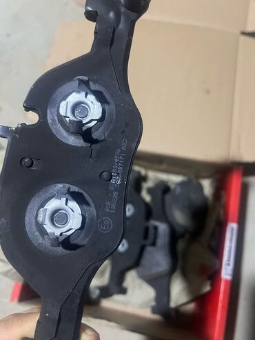 Əyləc diskləri: Avtomobil üçün əyləc komplekti Tərkibi: - 4 ədəd əyləc diski (2 ön, 2 — 2