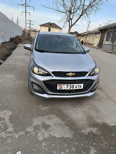 Chevrolet: Chevrolet Spark: 2017 г., 1 л, Автомат, Бензин, Хэтчбэк — 4