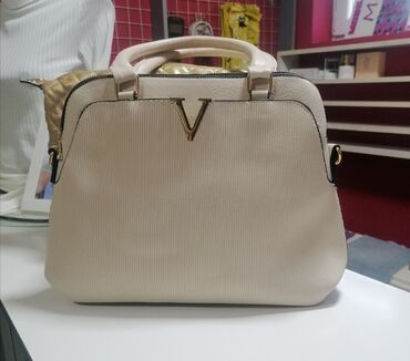Torbe: Valentino, Materijal: Veštačka koža — 10