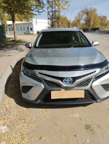 какие машины входят в комфорт яндекс такси в бишкеке: Toyota Camry: 2018 г., 2.5 л, Автомат, Гибрид, Седан
