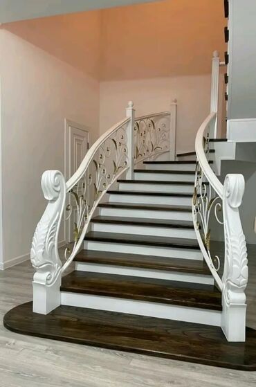 Pilləkən məhəccərləri: Taxta və metaldan hazırlanmış bu müasir pilləkən müxtəlif interyerlər — 17