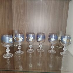 su qizdirici qazla qiymeti: Qızılı naxışlı bədii şüşə dəst stekanlar 35 azn - yasil vazlar 50