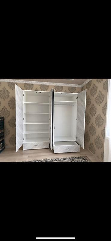 Шкаф-купе/распашной трехдверный, цвет светлый мрамор. - Корпус и