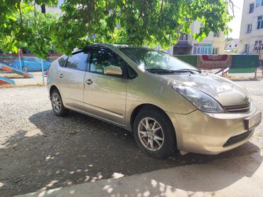 Toyota: Toyota Prius: 2004 г., 1.5 л, Автомат, Гибрид, Хэтчбэк