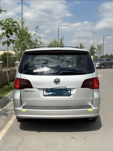 купить минивен: Volkswagen Routan: 2008 г., 3.8 л, Автоматтык, Газ, Вэн/Минивэн