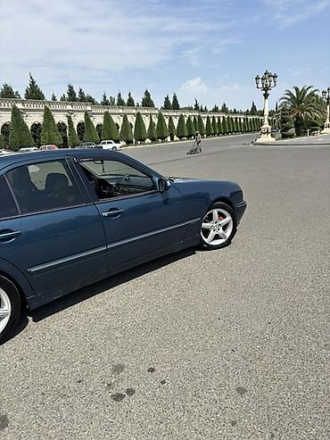 фургоны категории б: Mercedes-Benz E-Class: 2.4 л | 2000 г. Седан — 3