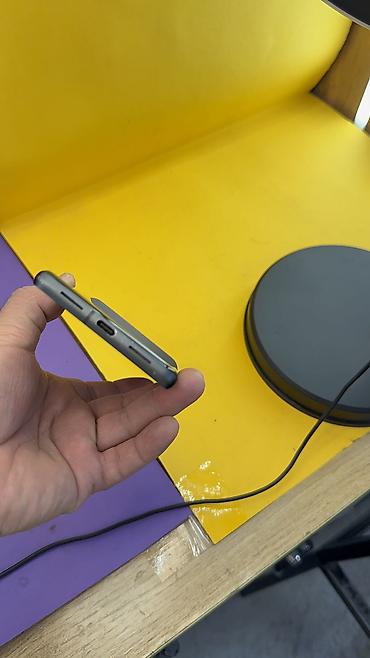 Google: Google Pixel 7, Б/у, 256 ГБ, 1 SIM, eSIM — 5