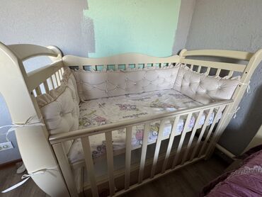 детский зимний комбез для новорождённых: Матрас, Б/у