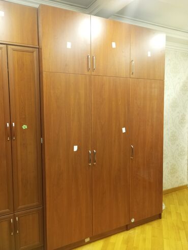 Dolablar: Açılan, 6 qapı Düz dolab, Qarderob, paltar dolabı — 2