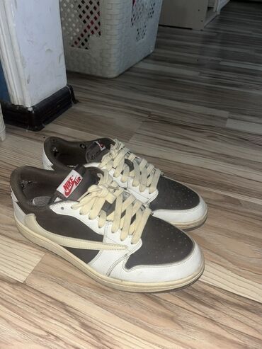 Кроссовки и спортивная обувь: Кроссовки Nike Air Jordan 1 Low Travis Scott (цветовая схема с