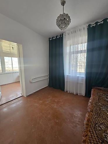 Продажа коттеджей и домов: Продаётся дом 🏠 Район Баят 115 квкирпич,3,5 сот по гос акту 5 по — 3