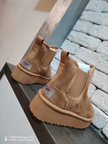 čizme 41: Ugg mini boots, color - Beige, 41