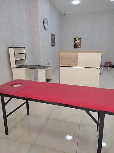 manıkur stolu: Gözəllik/estetik salonu üçün mebel dəsti Tərkibi: - Qəbul üçün — 3