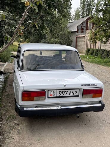 купить нива бишкек: Легковой автомобиль Lada 2107, седан, белый цвет. Основное: -