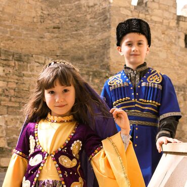 Milli geyimlər: Milli, karnaval, personaj və hərbi geyimlərin kirayəsi və satışı 10 — 5