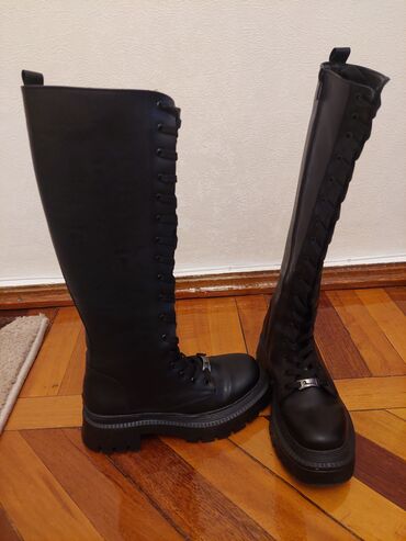 qadın ketləri botlar: Ölçü: 36, rəng - Qara, Yeni