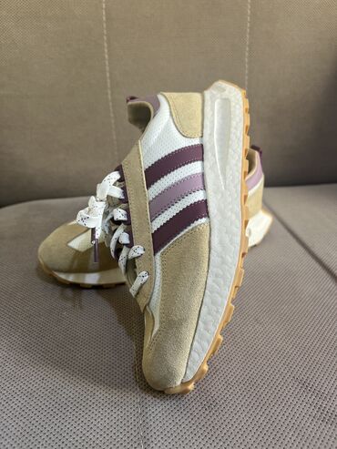 Krasofkalar və idman ayaqqabıları: Original adidas krossovka 41,5razmer Кроссовки Адидас (размер не -da lalafo.az — 2 Krasofkalar və idman ayaqqabıları: Original adidas krossovka 41,5razmer Кроссовки Адидас (размер не — 2