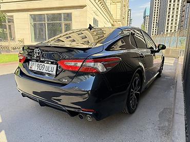 byd e1: Toyota Camry: 2018 г., 2.5 л, Автомат, Бензин, Седан — 9