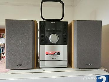 muzikalni sentir: Sony CMT-EH10 mikro hi-fi musiqi sistemi. kaset, disk oxudur — 1