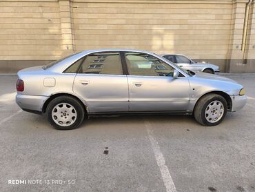 гольф3 каропка: Audi A4: 1996 г., 2.6 л, Автомат, Бензин, Седан