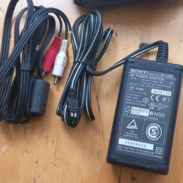 Videokameralar: SONY DVD video çəkən kamera. - Təzədir demək olar. - Az işlənib. - — 23