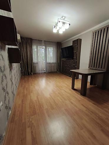 104: 2 комнаты, 42 м², Молодая Гвардия 104 серия, 5 этаж, Требуется ремонт — 1