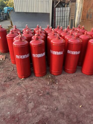 бочки под воду пластиковые: Продаю газ болон