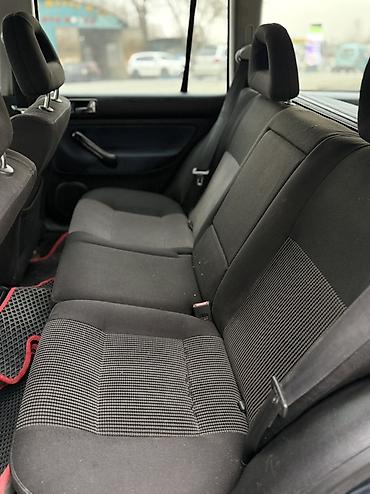 Volkswagen: Volkswagen Golf: 1999 г., 1.6 л, Механика, Бензин, Универсал — 8