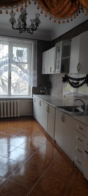 Продажа квартир: 3 комнаты, 61 м², Сталинка, 3 этаж, Старый ремонт — 5