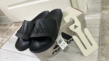 адидас кеды: Мужские сандалии, 42.5, Adidas Originals, Новый, цвет - Черный, Самовывоз, Платная доставка