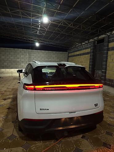 саренто продажа: Dongfeng : 2025 г., 1.5 л, Робот, Электромобиль, Кроссовер — 3