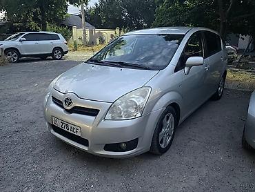 mark x: Toyota Corolla Verso: 2008 г., 2.2 л, Механика, Дизель — 9