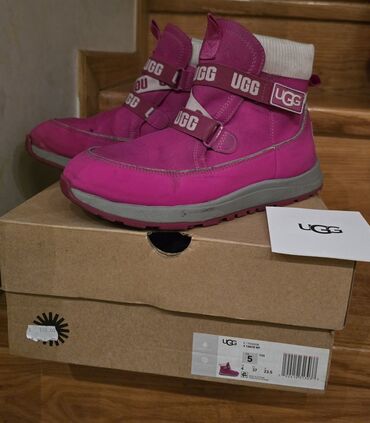 Gležnjače: Gležnjače, UGG, 37 — 4