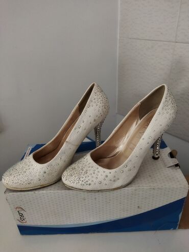 кара балта обувь: Туфли 35, цвет - Белый