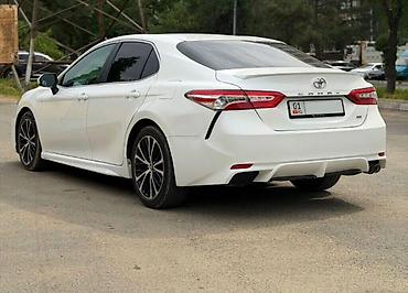 xv70: Toyota Camry: 2018 г., 2.5 л, Автомат, Бензин, Седан — 2