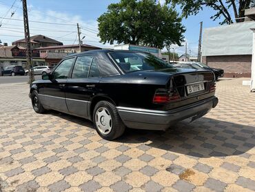 Mercedes-Benz: Mercedes-Benz E-Class: 1992 г., 2.5 л, Автомат, Дизель, Седан