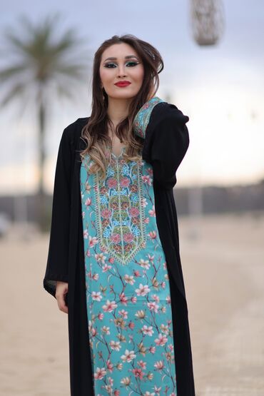 мусульманские женские одежды: Продаю арабскую жалабею бирюзового цвета, размер M