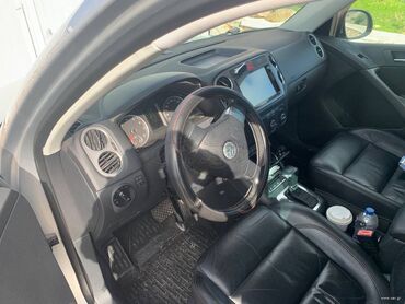 Volkswagen: Volkswagen Tiguan: 2 l. | 2009 έ. SUV/4x4 — 5