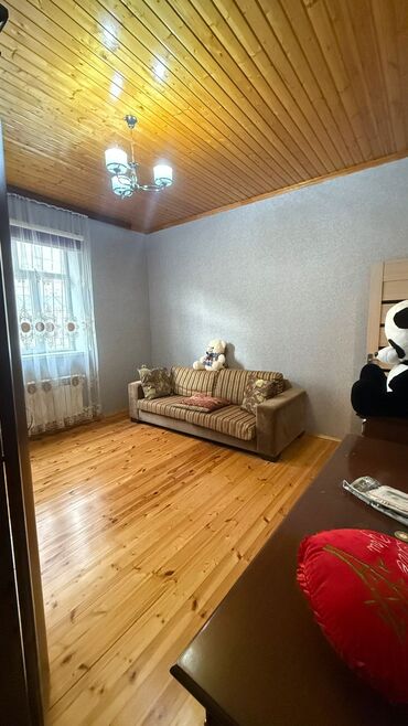 Uzunmüddətli kirayə evlər: Saray Alimlər binasına yaxın 3 sotda 2 mərtəbə altı qaraj yuxarıda 3 — 16