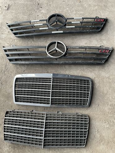 банпер мерс 124: Решетка радиатора Mercedes-Benz 2024 г., Б/у, Оригинал