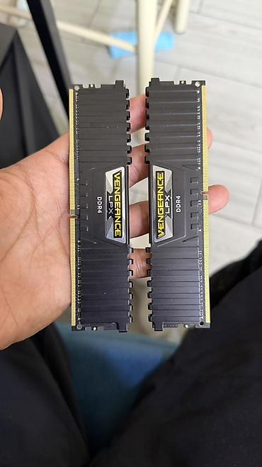 fx 4100: Комплект оперативной памяти Corsair Vengeance LPX DDR4 для настольного — 1