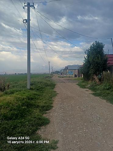 дом современный: Продаётся дом 4 комнаты с участком в сельской местности.6.5 сотков — 2